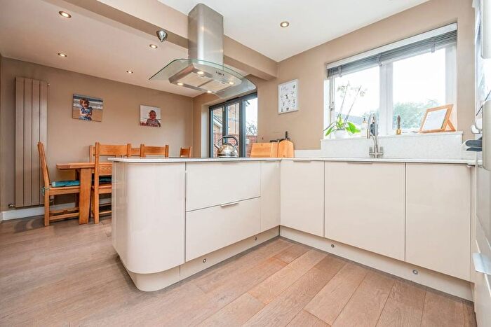 4 Bedroom Detached House For Sale In Lime Close, Hollywood, Birmingham, B47