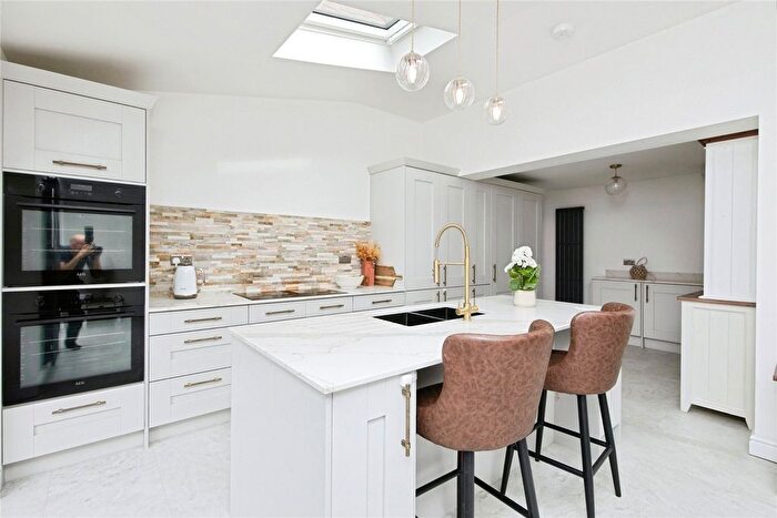 3 Bedroom Detached House For Sale In Bicester Avenue, Stenson Fields, Derby, Derbyshire, DE24