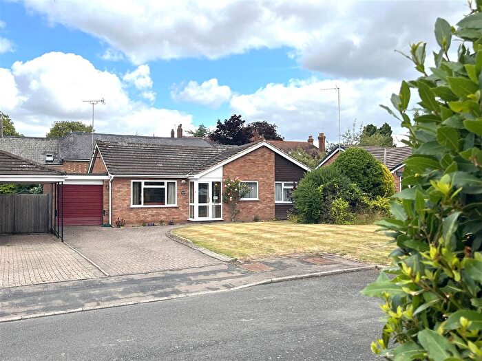 3 Bedroom Detached Bungalow For Sale In Belmont Drive, Off Park Road, Royal Leamington Spa, CV32