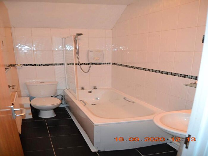1 Bedroom Flat To Rent In Richmond Road, Roath, Cardiff, CF24
