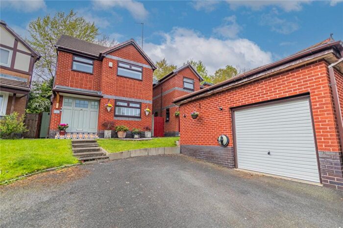 3 Bedroom Detached House For Sale In Harland Way, Norden, Rochdale, OL12
