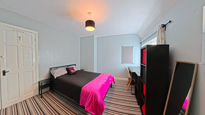 5 Bedroom Property To Rent In Hillside, Brighton, BN2