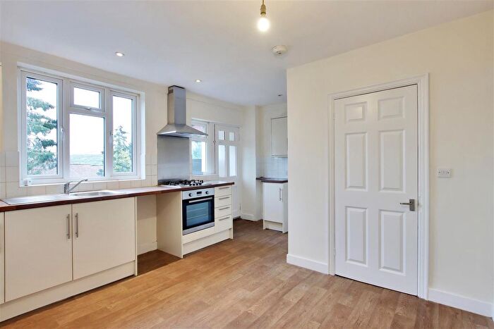 3 Bedroom Terraced House For Sale In Seal Road, Sevenoaks, Kent, TN14