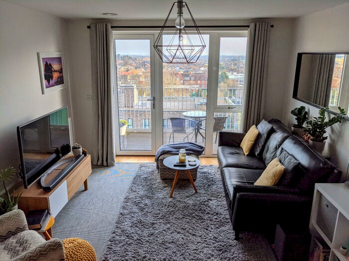 1 Bedroom Flat To Rent In Windsor Road, Slough, SL1