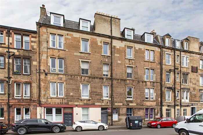 1 Bedroom Terraced House To Rent In Rossie Place, Easter Road, Edinburgh, EH7