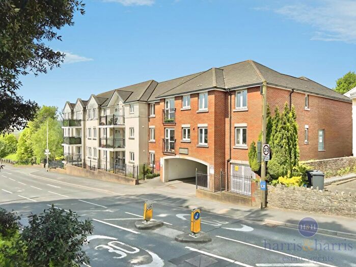 1 Bedroom Apartment For Sale In West Street, Axminster, EX13