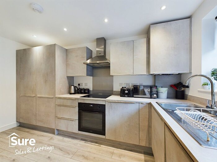 3 Bedroom Semi-Detached House To Rent In Wood Lane End, Hemel Hempstead, Hertfordshire, HP2