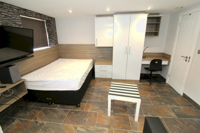 Studio To Rent In Gulson Lodge, Coventry, West Midlands, CV1