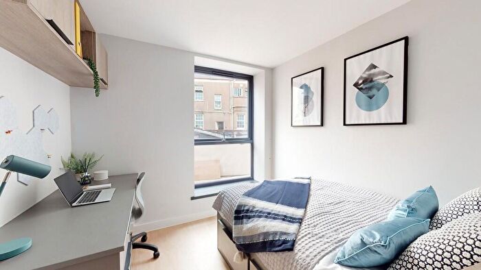 1 Bedroom Apartment To Rent In Large Studio, Blackboy Road, EX4