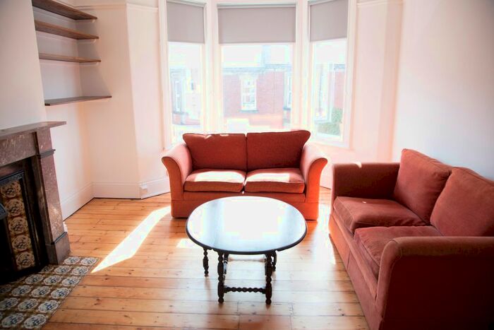 2 Bedroom Flat To Rent In Audley Road, Gosforth, Newcastle Upon Tyne, NE3