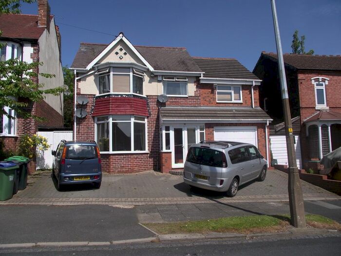 4 Bedroom Detached House To Rent In Devon Road, Smethwick B67