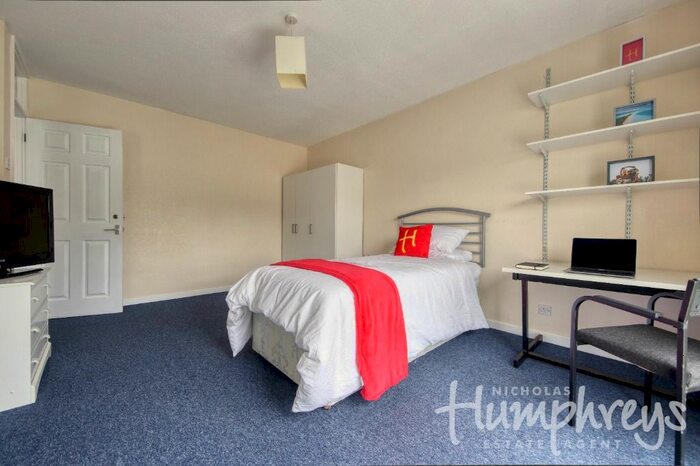 4 Bedroom Terraced House To Rent In Pine Tree, Canterbury, CT2