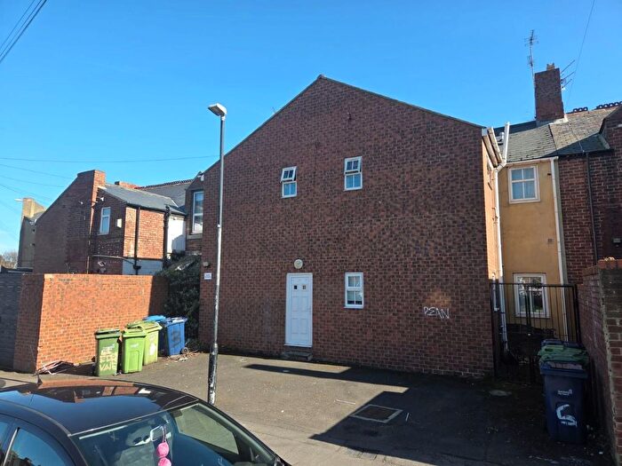 2 Bedroom Flat For Sale In Eden Vale, Sunderland, SR2