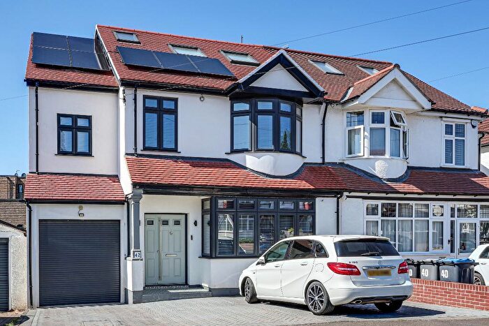 5 Bedroom Semi Detached House For Sale In Norman Avenue, South Croydon, CR2