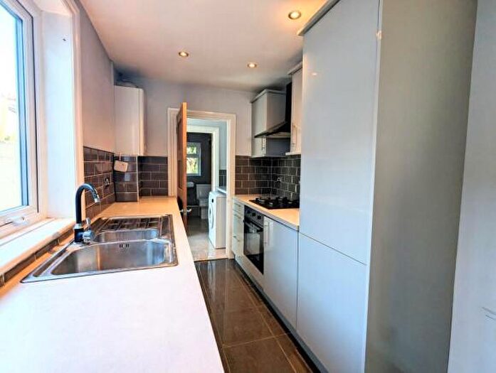 2 Bedroom House To Rent In Napier Road, Southsea, PO5