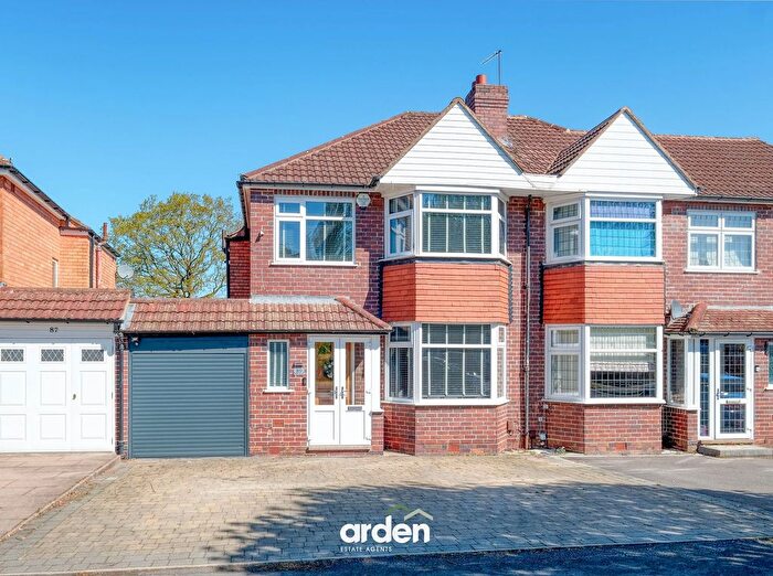 3 Bedroom Semi-Detached House For Sale In Welford Road, Shirley, B90