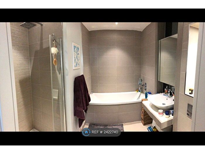 1 Bedroom Flat To Rent In River Gardens Walk, London, SE10