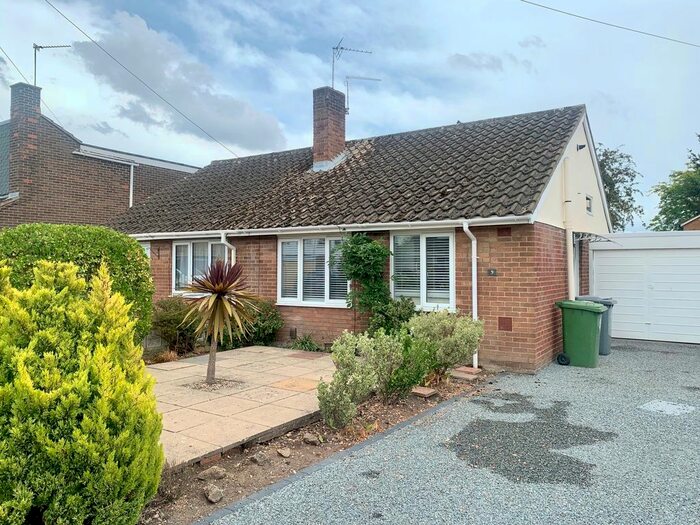 2 Bedroom Bungalow To Rent In Meadow Close, Hellesdon, NR6