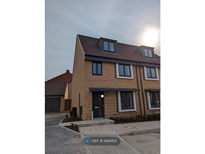 4 Bedroom Semi-Detached House To Rent In Castle Hill Drive, Ebbsfleet Valley, Swanscombe, DA10