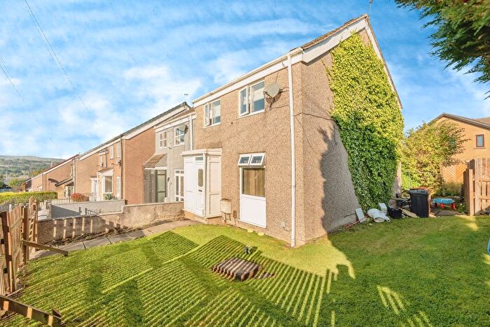 3 Bedroom Mews For Sale In Brownhill Avenue, Burnley, Lancashire, BB10