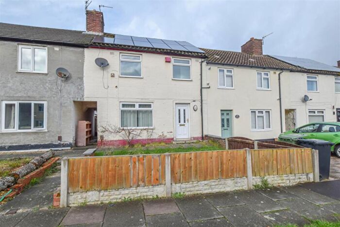 2 Bedroom Property To Rent In Ganneys Meadow Road, Woodchurch, Wirral, CH49