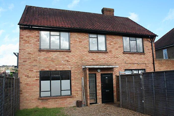 2 Bedroom Apartment To Rent In Sands, High Wycombe, HP12