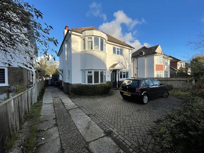 2 Bedroom Flat To Rent In Warnford Road, Bournemouth, BH7