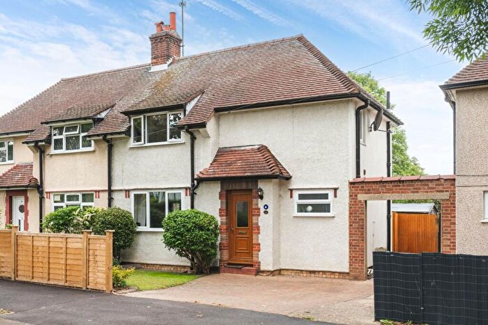 3 Bedroom Semi-Detached House For Sale In Eldefield, Letchworth Garden City, SG6