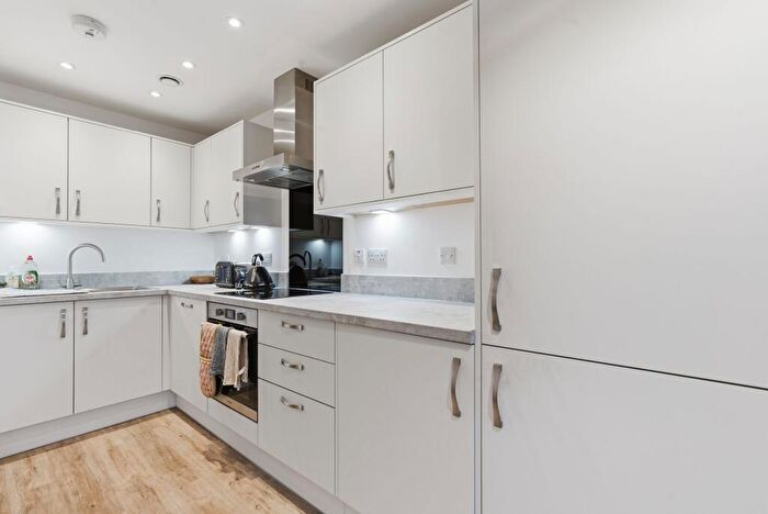 1 Bedroom Flat To Rent In Flat, Promenade House, Beach Road, Weston-Super-Mare, BS23