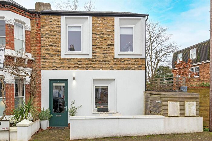 2 Bedroom Property To Rent In Southfields Road, London, SW18