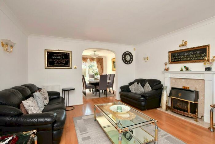 5 Bedroom Detached House For Sale In Ladies Mile Road, Brighton, BN1