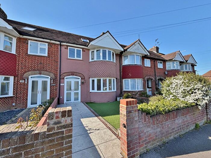 4 Bedroom Terraced House For Sale In Mill Road, Fareham, PO16