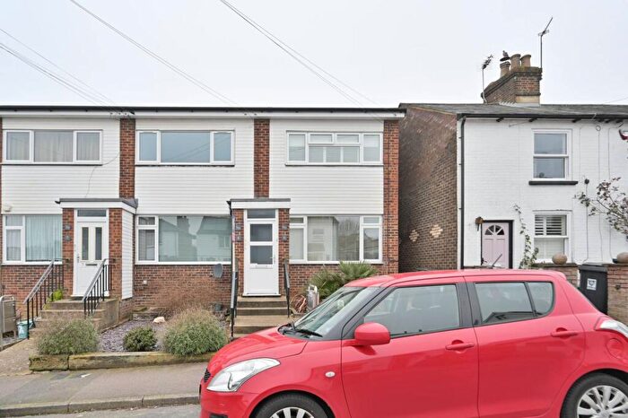 2 Bedroom Maisonette To Rent In Puller Road, , Hemel Hempstead, HP1