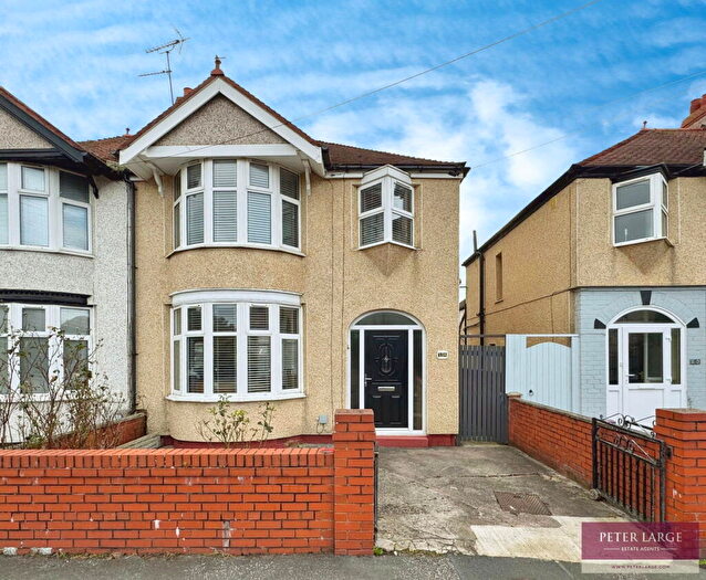 3 Bedroom Semi-Detached House For Sale In Garnett Avenue, Rhyl, Denbighshire, LL18