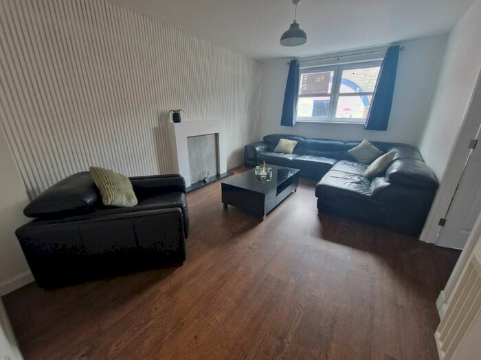 2 Bedroom Flat To Rent In South College Street, Ferryhill, Aberdeen, AB11