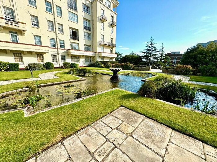 3 Bedroom Apartment For Sale In Bath Road, Bournemouth, Dorset, BH1
