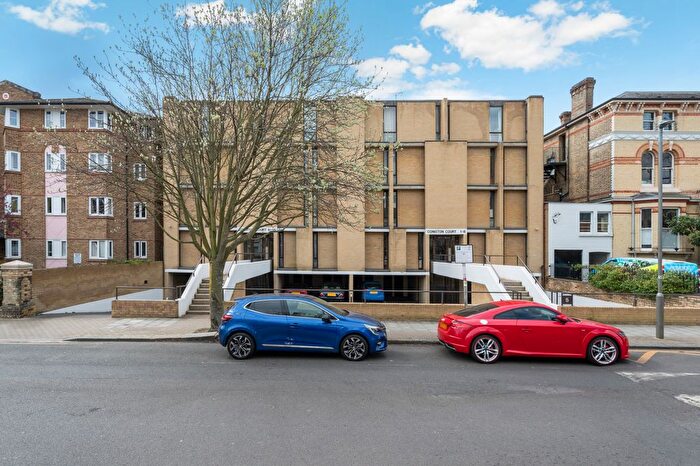 1 Bedroom Flat To Rent In Coniston Court, Carlton Drive, Putney, SW15