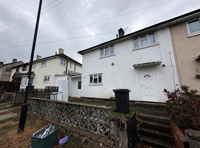 3 Bedroom Semi Detached House To Rent In Barrowmead Drive, Bristol, BS11