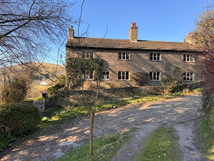 4 Bedroom Detached House For Sale In Start Lane, Whaley Bridge, High Peak, Derbyshire, SK23