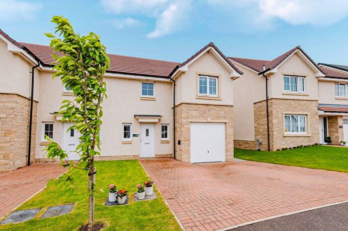 3 Bedroom Semi-Detached House For Sale In Williamwood Drive, Kilmarnock, KA1