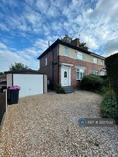 3 Bedroom Semi-Detached House To Rent In Shelley Dr, Rotherham, S65