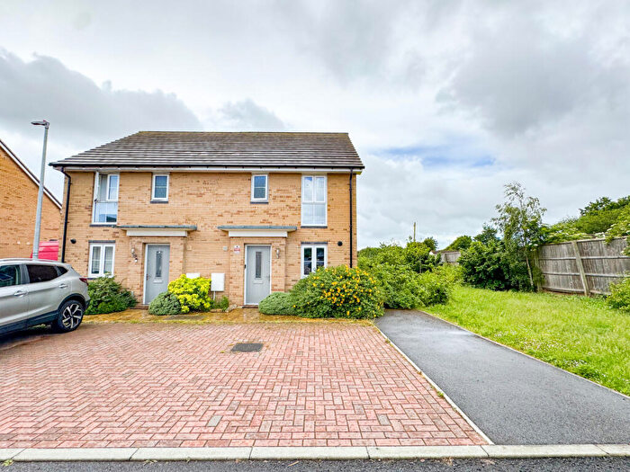 3 Bedroom Semi Detached House For Sale In Front Home Close, Patchway, Bristol, BS34