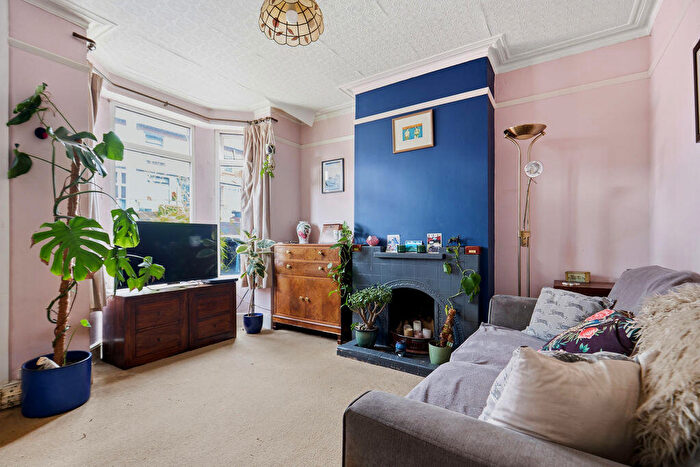 2 Bedroom Terraced House To Rent In Ketts Hill, Norwich, NR1