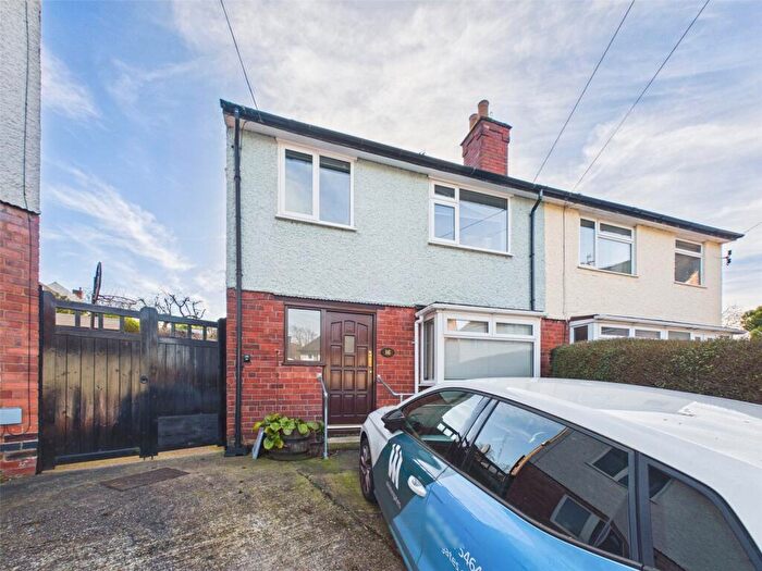3 Bedroom Semi Detached House For Sale In Warren Avenue, Nottingham, Nottinghamshire, NG5