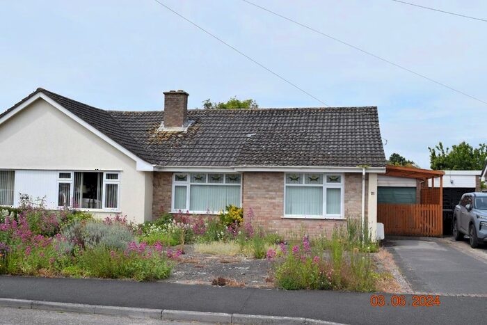 2 Bedroom Semi Detached Bungalow To Rent In St. Marks Road, Burnham-On-Sea, TA8