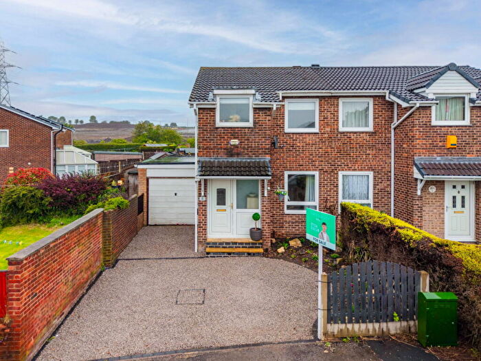 3 Bedroom Semi Detached House For Sale In Cloverlands Drive, Staincross, Barnsley, S75