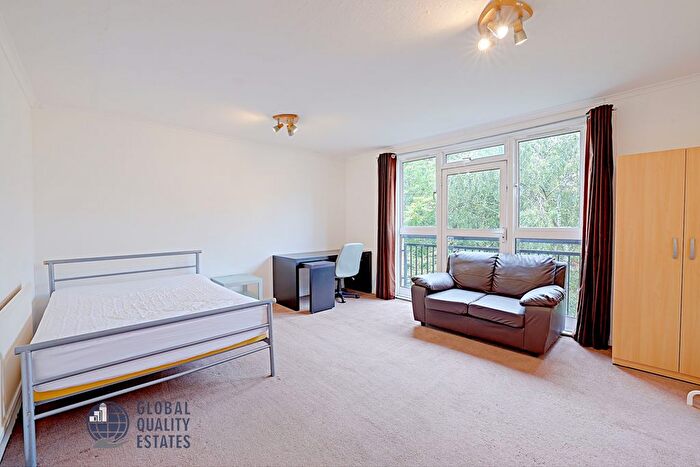 4 Bedroom Flat To Rent In Plender Street, London, NW1