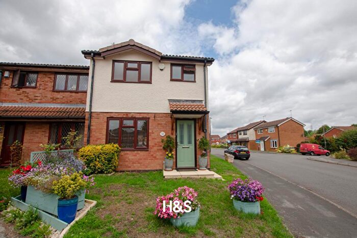 3 Bedroom Semi-Detached House To Rent In Whitemoor Drive, Shirley, Solihull, B90