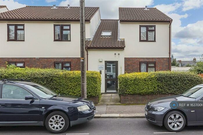 1 Bedroom Flat To Rent In Cairo Road, London, E17
