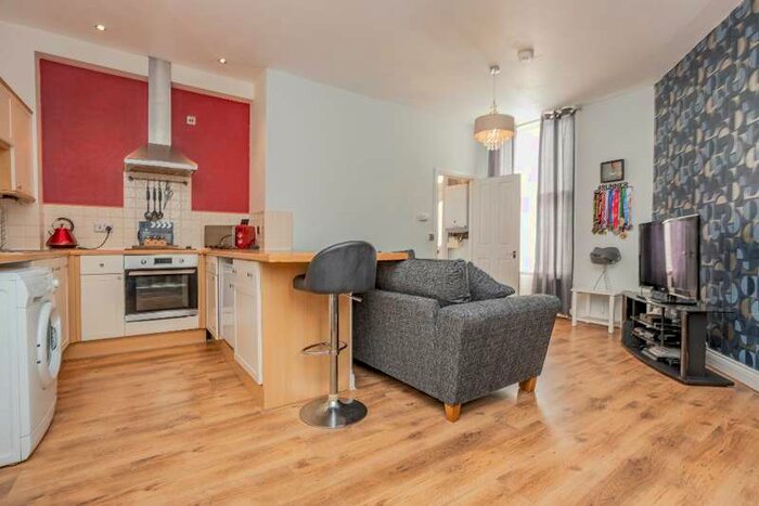 1 Bedroom Apartment For Sale In St Annes Road Cheltenham, GL52